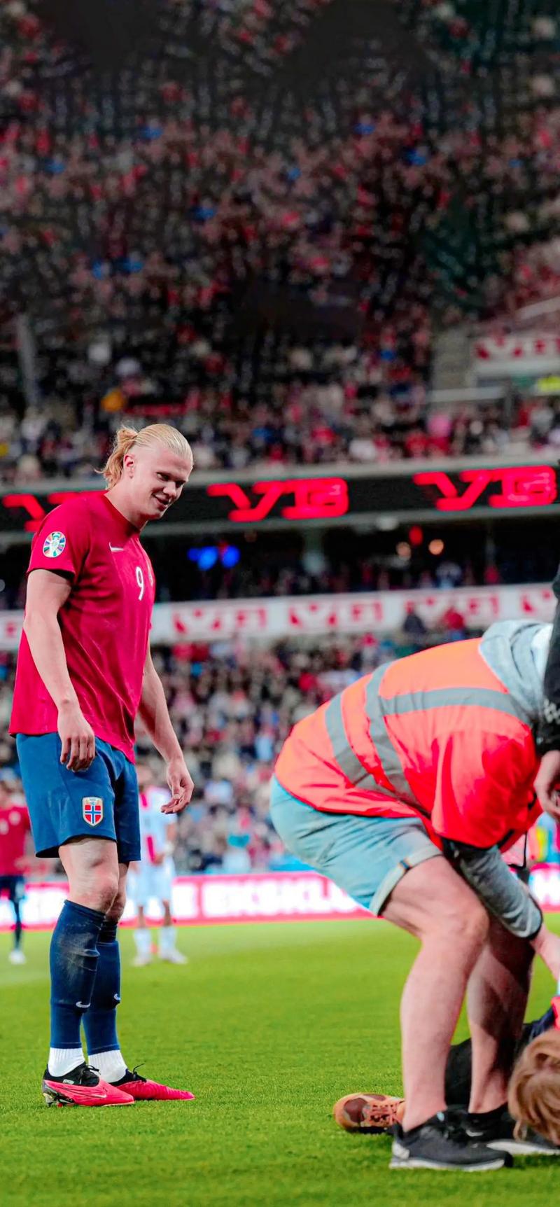 巴塞罗那在逆境中重振旗鼓，佩德里与拉菲尼亚成关键