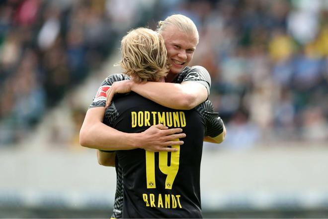 梅西以两次助攻助国际迈阿密首度称霸全美，引发海外球迷热议