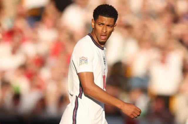 雷迪克谈里夫斯表现低迷：他扛了我们六周，消耗很大