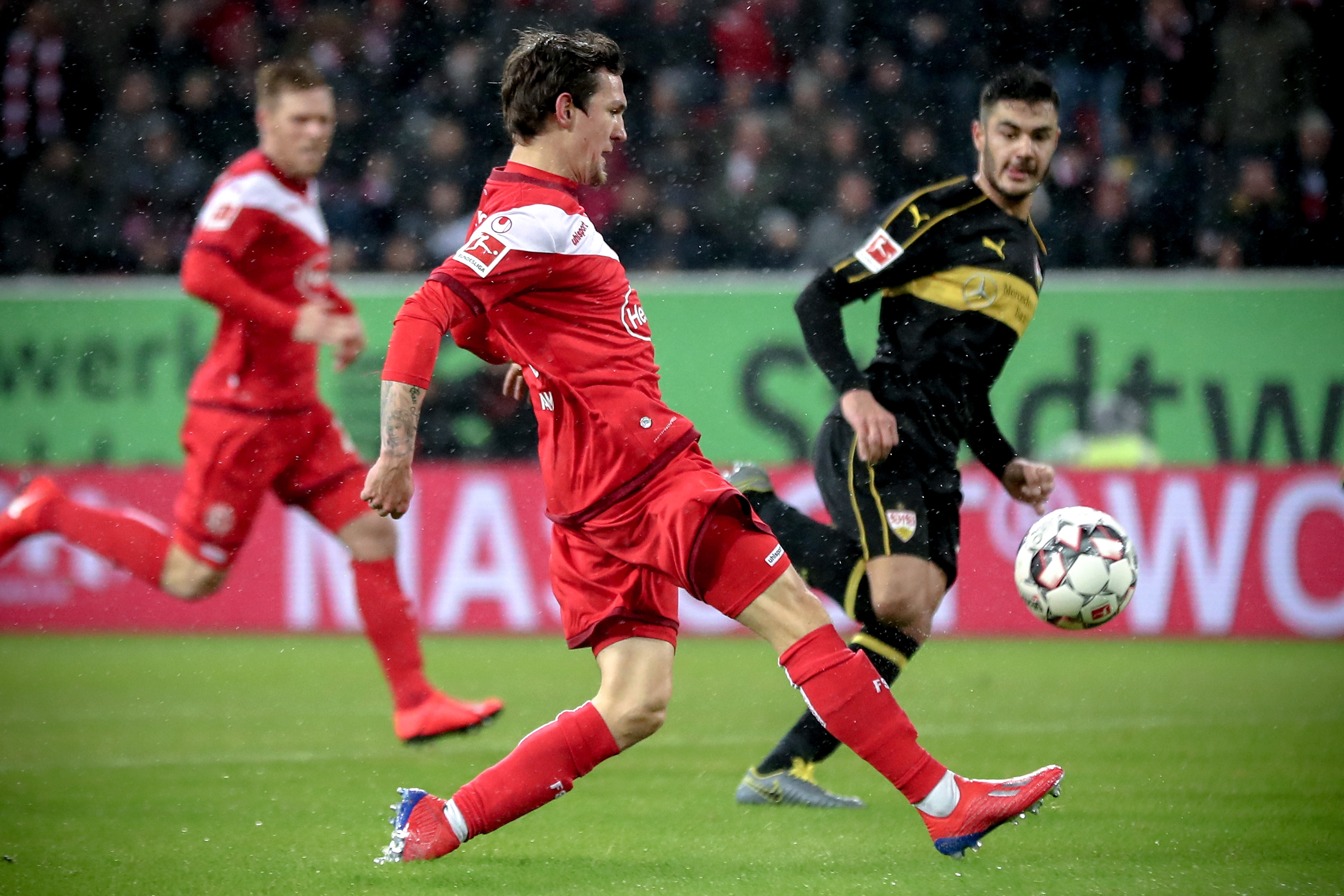 官方：韩国裁判组将执法申花vs神户胜利船，金钟赫担任主裁判