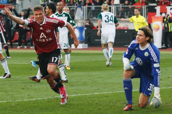 海港夺冠历程：上半程排第4，对BIG4仅取1分；下半程11胜2平2负