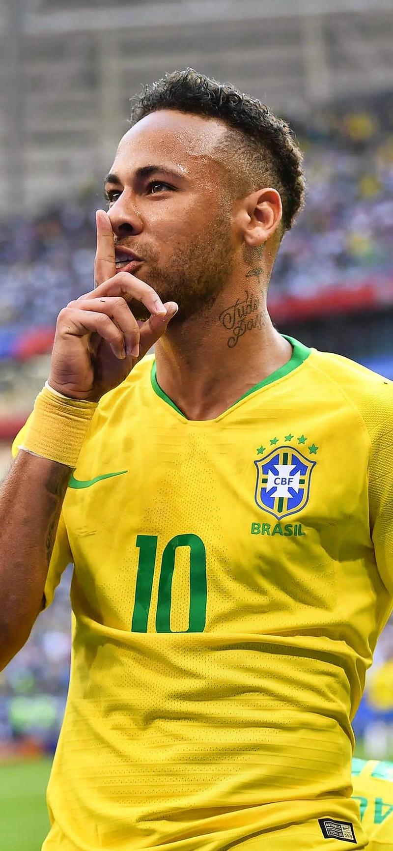 英超豪门又掉链子：3场不胜狂丢7分，争冠形势迅速恶化