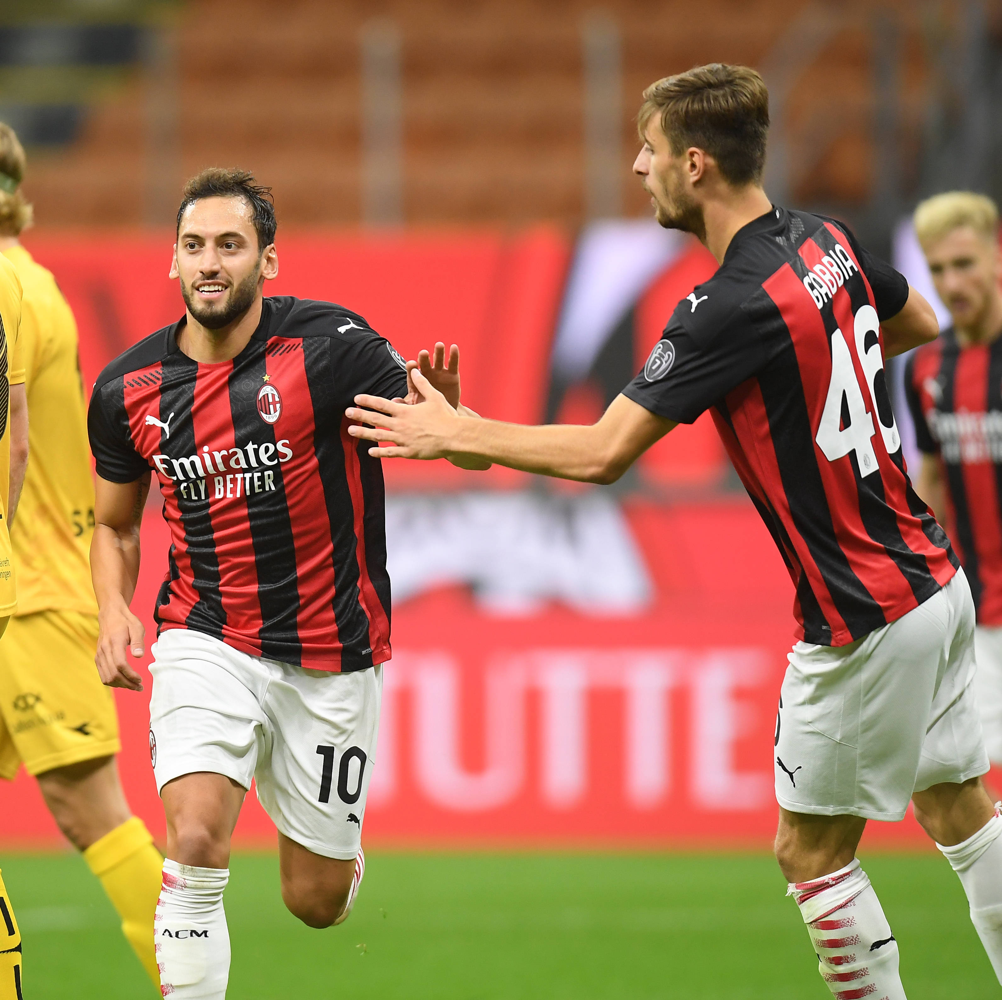 世俱杯夺冠赔率：大巴黎压皇马 欧洲球队揽前4（世俱杯赔率出炉：巴黎力压皇马，前四被欧洲球队包揽）